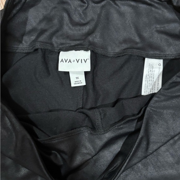 Ava & Viv Women's Plus Size High-Waisted Liquid Shine Leggings, Black, 1X - Picture 5 of 5